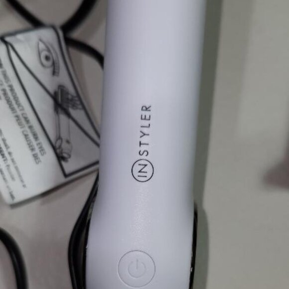 InStyler AIRLESS Blowout Revolving Styler White - Picture 2 of 4